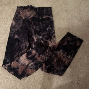 - Lululemon diamond dye align 23”